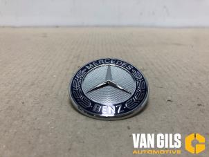 Nieuwe Embleem Mercedes CLS (C218) 350 CDI BlueEfficiency 3.0 V6 24V 4-Matic Prijs € 36,29 Inclusief btw aangeboden door Van Gils Automotive