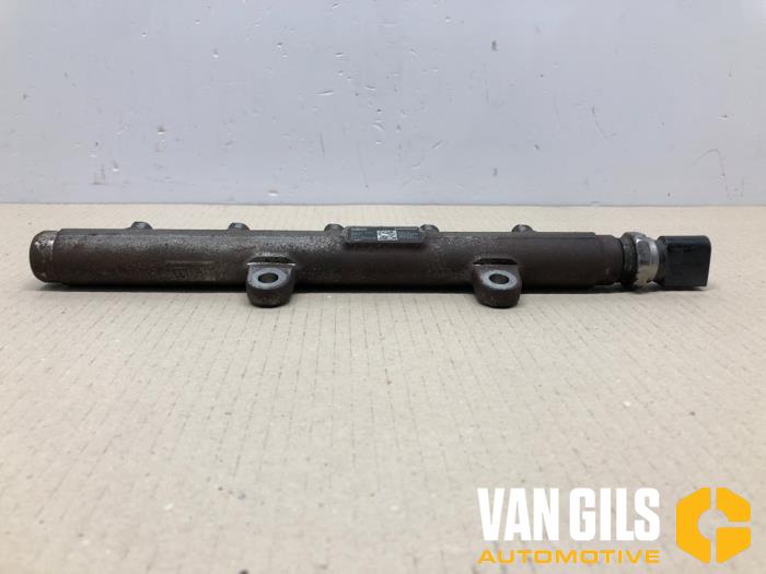 Gebruikte Injector brug Ford Transit Custom 2.2 TDCi 16V Prijs € 94,00 Margeregeling aangeboden door Van Gils Automotive
