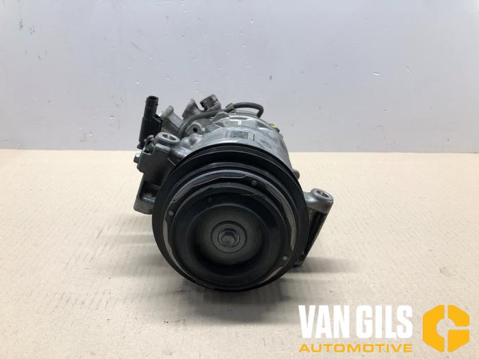 Gebruikte Aircopomp Mercedes Vito Tourer (447.7) 2.0 116 CDI 16V Prijs € 199,99 Margeregeling aangeboden door Van Gils Automotive