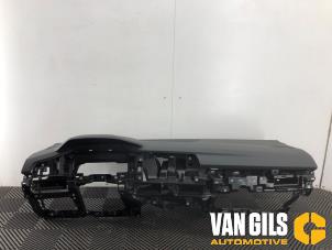 Nieuwe Dashboard Volkswagen Golf VIII (CD1) 1.0 eTSI 12V Prijs € 906,29 Inclusief btw aangeboden door Van Gils Automotive