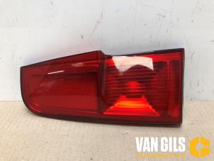 Gebruikte Achterklep reflector links Fiat Punto II (188) 1.2 60 S Prijs op aanvraag aangeboden door Van Gils Automotive