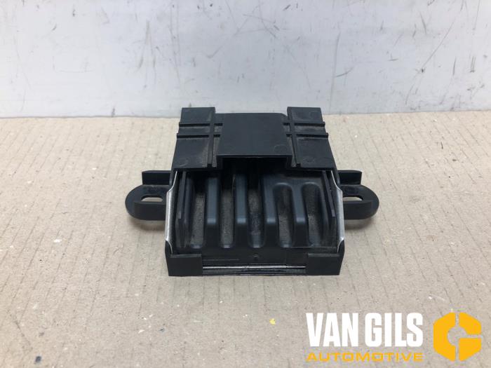 Gebruikte Brandstofpomp module Volkswagen Transporter T6 2.0 TDI 204 Prijs € 34,99 Margeregeling aangeboden door Van Gils Automotive