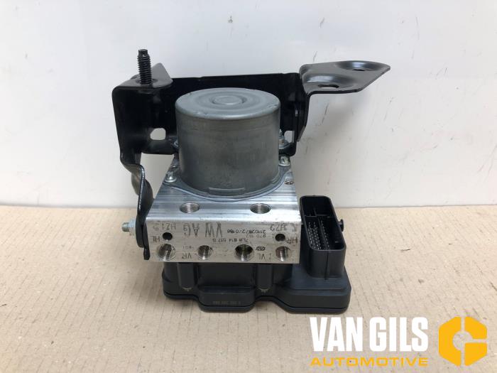 Gebruikte ABS Pomp Volkswagen Transporter T6 2.0 TDI 204 Prijs € 599,99 Margeregeling aangeboden door Van Gils Automotive