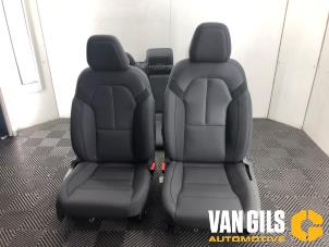 Gebruikte Bekleding Set (compleet) Polestar Polestar 2 82kWh Long Range Single Motor Prijs € 1.199,99 Margeregeling aangeboden door Van Gils Automotive