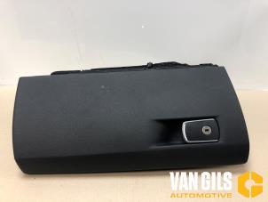 Gebruikte Dashboardkastje BMW 3 serie Touring (F31) 320i 2.0 16V Prijs € 50,00 Margeregeling aangeboden door Van Gils Automotive