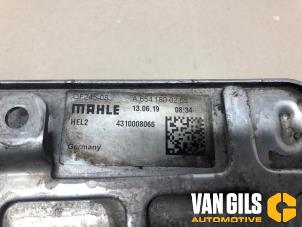 Gebruikte Oliefilterhuis Mercedes Vito (447.6) 2.0 116 CDI 16V Prijs op aanvraag aangeboden door Van Gils Automotive