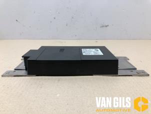 Gebruikte Bluetooth module BMW 3 serie Touring (F31) 320i 2.0 16V Prijs € 100,00 Margeregeling aangeboden door Van Gils Automotive