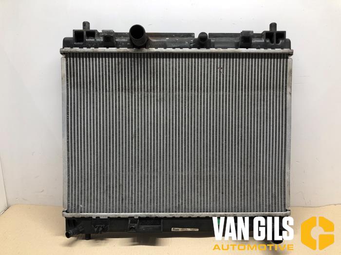 Gebruikte Radiateur Toyota Yaris II (P9) 1.4 D-4D Prijs € 65,00 Margeregeling aangeboden door Van Gils Automotive