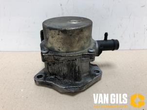 Gebruikte Vacuumpomp (Diesel) Mercedes Citan (415.6) 1.5 108 CDI Prijs € 50,00 Margeregeling aangeboden door Van Gils Automotive