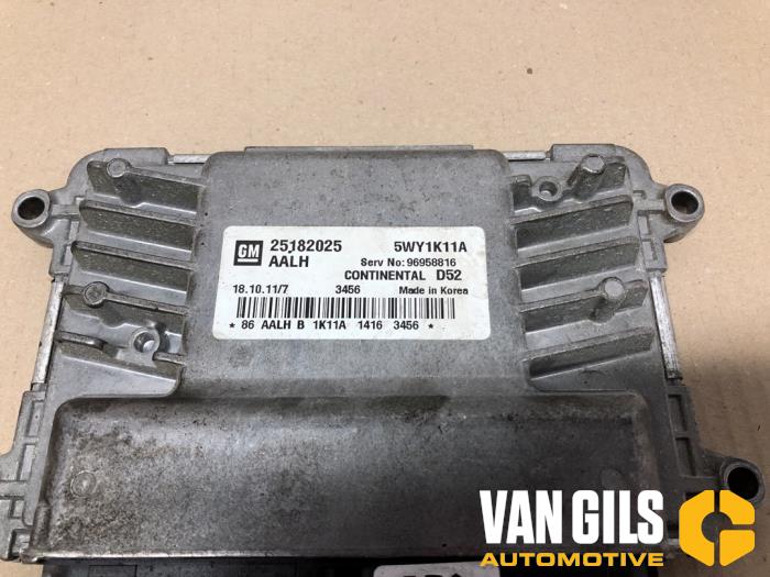 Computer Motormanagement van een Chevrolet Spark (M300) 1.0 16V 2011