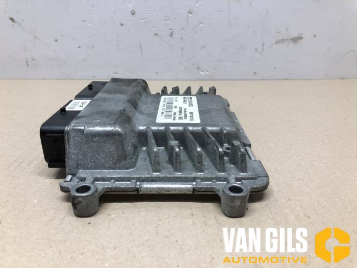 Computer Motormanagement van een Chevrolet Spark (M300) 1.0 16V 2011