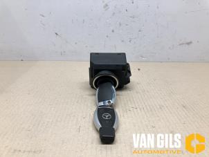 Gebruikte Sleutel + Contactslot Mercedes E (R207) E-200 2.0 Turbo 16V Prijs € 120,00 Margeregeling aangeboden door Van Gils Automotive
