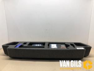 Gebruikte Gereedschap Set Volvo XC40 (XZ) Single Motor 69 kWh Prijs € 95,00 Margeregeling aangeboden door Van Gils Automotive