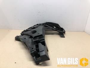 Gebruikte Bumpersteun links-achter Volvo XC40 (XZ) Single Motor 69 kWh Prijs € 30,00 Margeregeling aangeboden door Van Gils Automotive