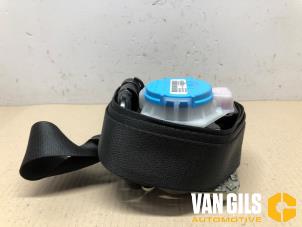 Gebruikte Veiligheidsgordel links-voor Mercedes B (W246) 2.2 B-220 CDI BlueEFFICIENCY,d 16V Prijs € 75,00 Margeregeling aangeboden door Van Gils Automotive