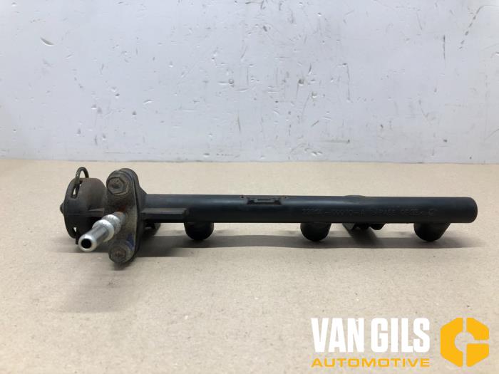 Gebruikte Galerij (Injectie) Peugeot 107 1.0 12V Prijs € 30,00 Margeregeling aangeboden door Van Gils Automotive