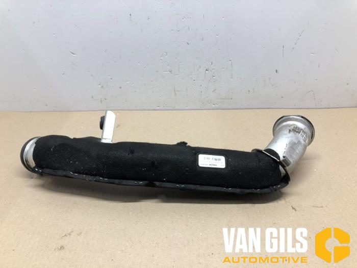 Gebruikte Intercooler Slang Mercedes Vito Tourer (447.7) 2.0 116 CDI 16V Prijs € 49,99 Margeregeling aangeboden door Van Gils Automotive