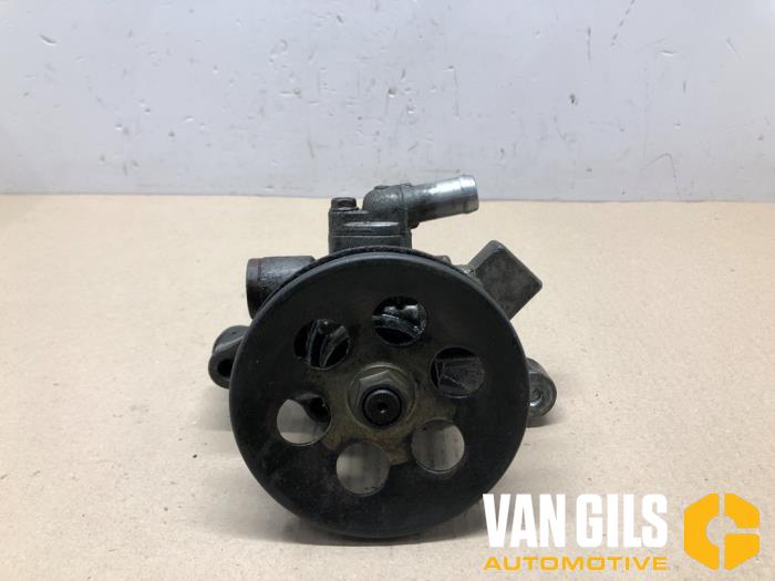 Gebruikte Stuurpomp Honda CR-V (RD1/3) 2.0i 16V VTEC Prijs € 60,00 Margeregeling aangeboden door Van Gils Automotive
