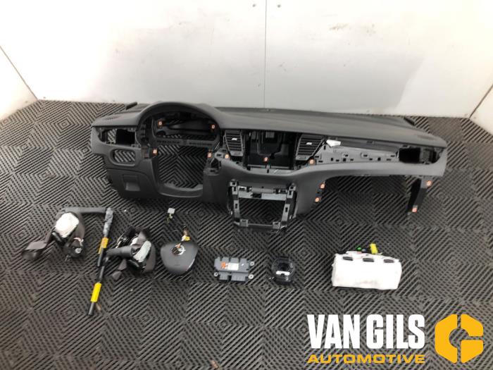 Airbag set + dashboard van een Opel Astra K 1.4 Turbo 16V 2015