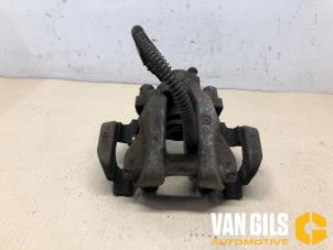 Gebruikte Remklauw (Tang) rechts-achter Mercedes S (W221) 5.5 S-550 32V Prijs € 65,00 Margeregeling aangeboden door Van Gils Automotive