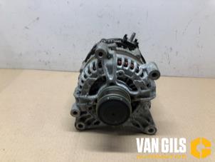 Gebruikte Dynamo Mercedes A (177.0) 1.3 A-180 Turbo 16V Prijs € 200,00 Margeregeling aangeboden door Van Gils Automotive