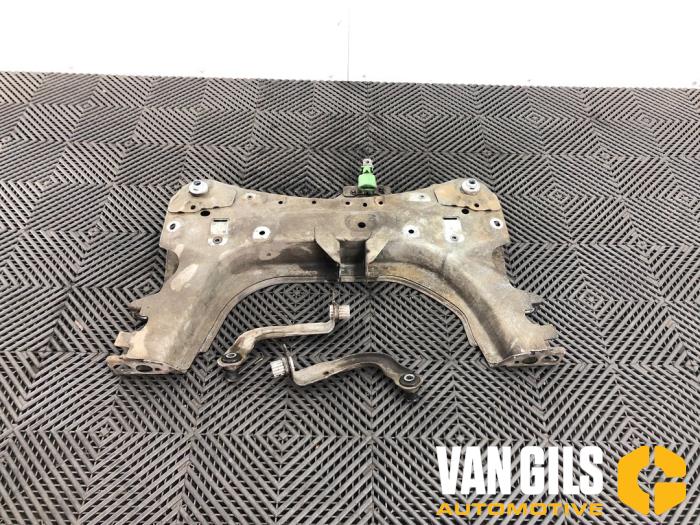 Gebruikte Subframe Renault Clio IV (5R) 1.5 dCi 90 FAP Prijs € 50,00 Margeregeling aangeboden door Van Gils Automotive