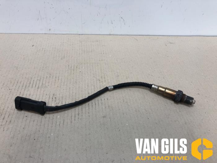 Lambda Sonde van een Renault Vel Satis (BJ) 2.0 16V Turbo 2003