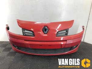 Gebruikte Bumper voor Renault Modus/Grand Modus (JP) 1.2 16V Prijs op aanvraag aangeboden door Van Gils Automotive