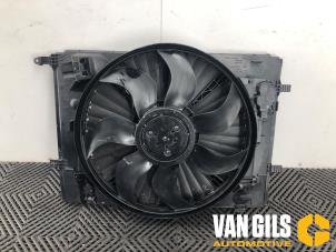 Gebruikte Motorkoeling ventilator Mercedes C (W205) C-300 2.0 Turbo 16V Prijs € 350,00 Margeregeling aangeboden door Van Gils Automotive