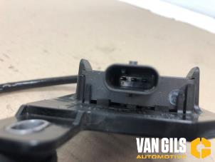 Gebruikte Uitlaat temperatuursensor Mercedes C (W205) C-300 2.0 Turbo 16V Prijs € 60,00 Margeregeling aangeboden door Van Gils Automotive