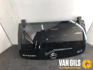 Gebruikte Ruit achter Citroen C1 1.0 12V Prijs op aanvraag aangeboden door Van Gils Automotive