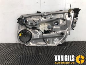 Gebruikte Raammechaniek 4Deurs rechts-voor Mercedes C (W204) 2.2 C-220 CDI 16V Prijs € 65,00 Margeregeling aangeboden door Van Gils Automotive