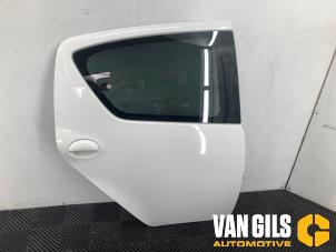 Gebruikte Deur 4Deurs rechts-achter Toyota Aygo (B10) 1.0 12V VVT-i Prijs € 150,00 Margeregeling aangeboden door Van Gils Automotive