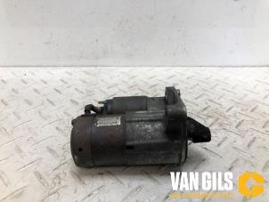 Gebruikte Startmotor Chrysler Voyager/Grand Voyager (RG/RS) 2.4i 16V Prijs € 30,00 Margeregeling aangeboden door Van Gils Automotive