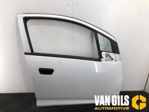 Gebruikte Deur 4Deurs rechts-voor Chevrolet Spark (M300) 1.0 16V Bifuel Prijs € 125,00 Margeregeling aangeboden door Van Gils Automotive