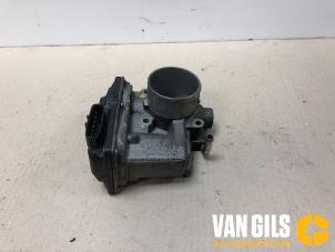 Gebruikte Gasklephuis Nissan Pixo (D31S) 1.0 12V Prijs € 65,00 Margeregeling aangeboden door Van Gils Automotive