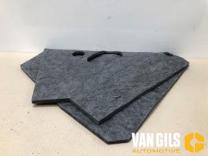 Nieuwe Trillings demper Mercedes GLC (X253) Prijs € 36,30 Inclusief btw aangeboden door Van Gils Automotive