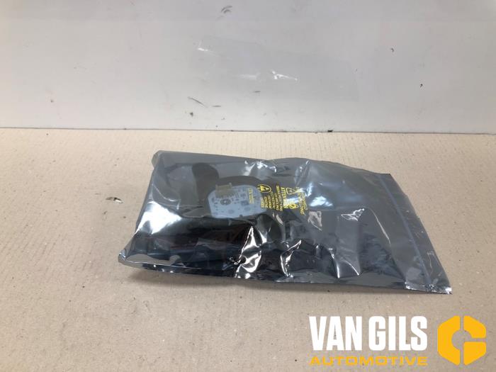 Gebruikte Module LED koplamp Peugeot 208 II (UB/UH/UP) e-208 50 kWh Prijs € 80,00 Margeregeling aangeboden door Van Gils Automotive