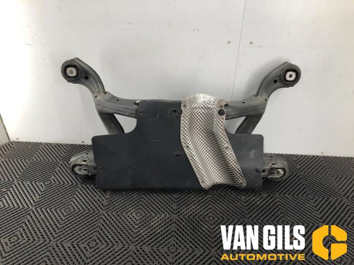 Gebruikte Subframe Mercedes CLA (117.3) 1.6 CLA-180 16V Prijs € 265,00 Margeregeling aangeboden door Van Gils Automotive