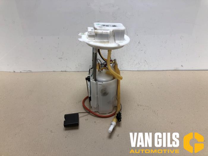 Gebruikte Tank element Pomp Nissan Qashqai (J12) 1.5 VC-T e-Power 16V Prijs € 150,00 Margeregeling aangeboden door Van Gils Automotive