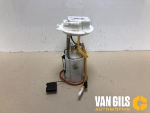 Gebruikte Tank element Pomp Nissan Qashqai (J12) 1.5 VC-T e-Power 16V Prijs € 150,00 Margeregeling aangeboden door Van Gils Automotive