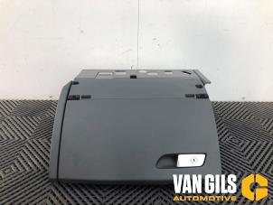 Gebruikte Dashboardkastje Audi A6 Avant (C7) 3.0 TDI V6 24V Quattro Prijs € 79,99 Margeregeling aangeboden door Van Gils Automotive