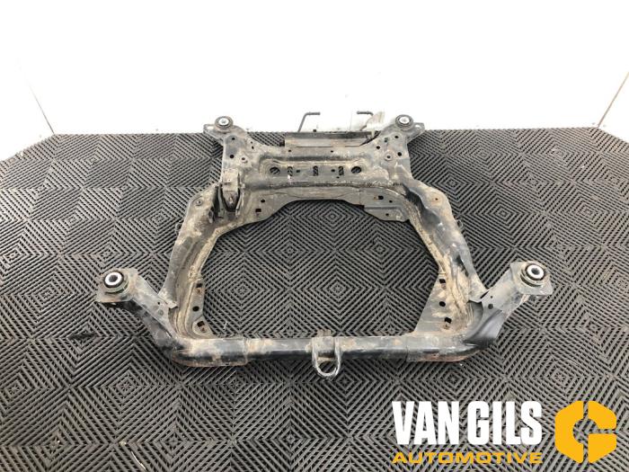 Gebruikte Subframe Landrover Range Rover Evoque (LVJ/LVS) 2.0 Si4 240 16V 5-drs. Prijs € 299,99 Margeregeling aangeboden door Van Gils Automotive