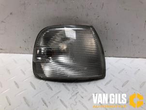Gebruikte Knipperlicht rechts Volkswagen Transporter T4 2.5 TDI Prijs € 30,00 Margeregeling aangeboden door Van Gils Automotive