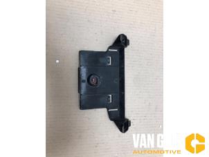 Gebruikte Antenne Audi E-tron Sportback (GEA) 55 Prijs € 49,99 Margeregeling aangeboden door Van Gils Automotive