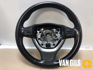 Gebruikte Stuurwiel BMW 5 serie Touring (F11) 520d 16V Prijs € 250,00 Margeregeling aangeboden door Van Gils Automotive