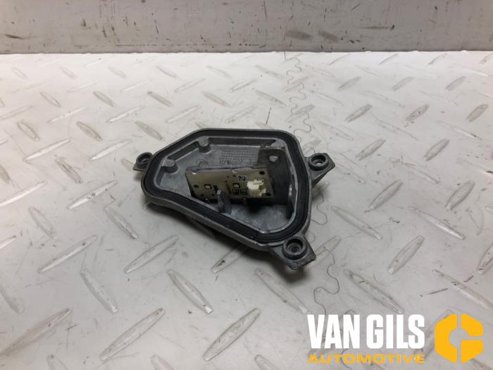Gebruikte Daglicht LED module BMW X1 (F48) xDrive 28i 2.0 16V Twin Power Turbo Prijs € 80,00 Margeregeling aangeboden door Van Gils Automotive