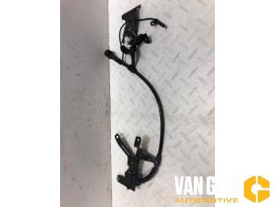 Gebruikte Sensor ABS Nissan Qashqai (J12) 1.5 VC-T e-Power 16V Prijs € 225,00 Margeregeling aangeboden door Van Gils Automotive