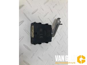 Gebruikte Ruitenwisser Module Toyota Yaris IV (P21/PA1/PH1) 1.5 12V Hybrid 115 Prijs € 49,99 Margeregeling aangeboden door Van Gils Automotive