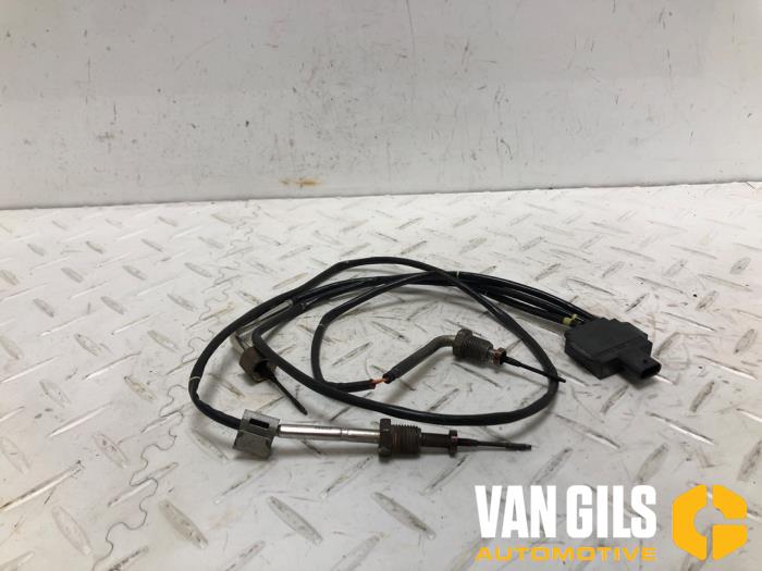 Gebruikte Uitlaat temperatuursensor Mercedes B (W247) Prijs € 40,00 Margeregeling aangeboden door Van Gils Automotive